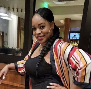 Meet your Posher, Candace